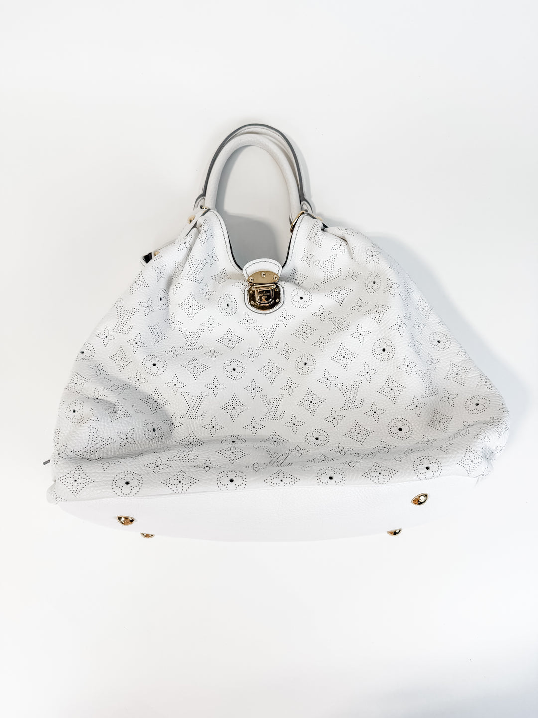 Louis Vuitton XL Hobo Mahina White Leather Bag NWOT (retail $4,350)