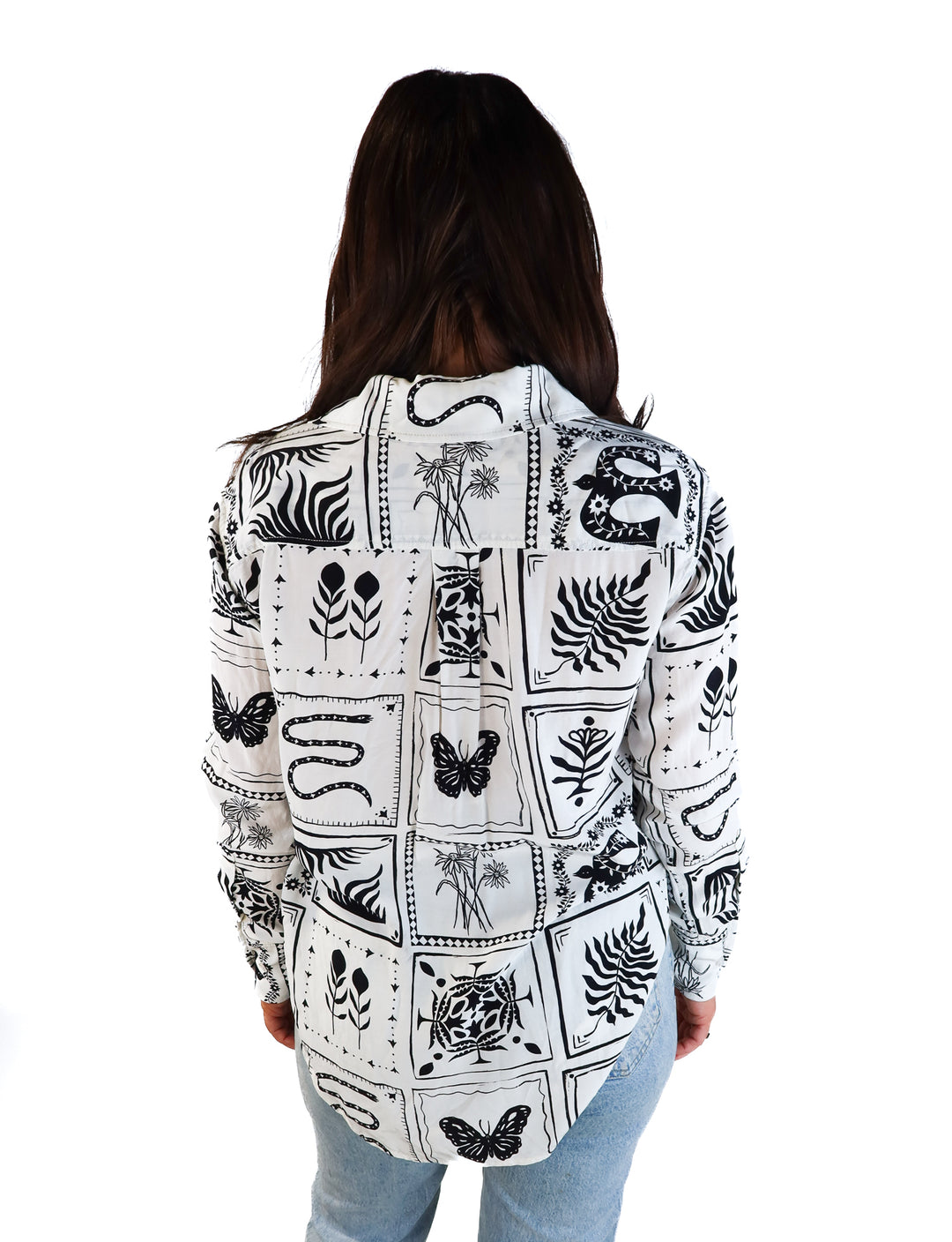 L’Academie white/black printed button up (xs; retail $148)