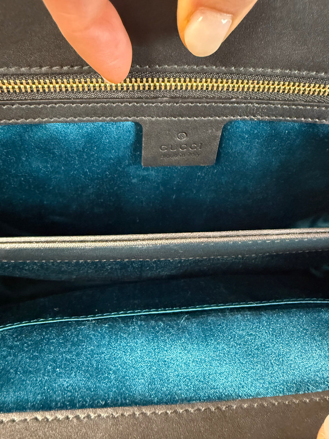 Gucci Medium Ophidia Chain Bag (retail $2,150)