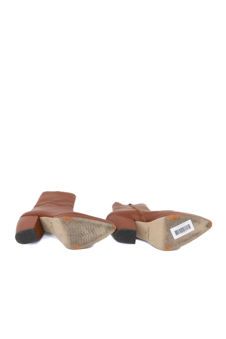 matisse brown leather bootie (9; retail $215)
