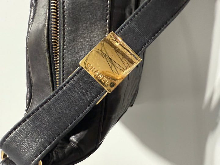 SOLD: Chanel Chocolate Bar CC Shoulder Bag in Black (vintage)