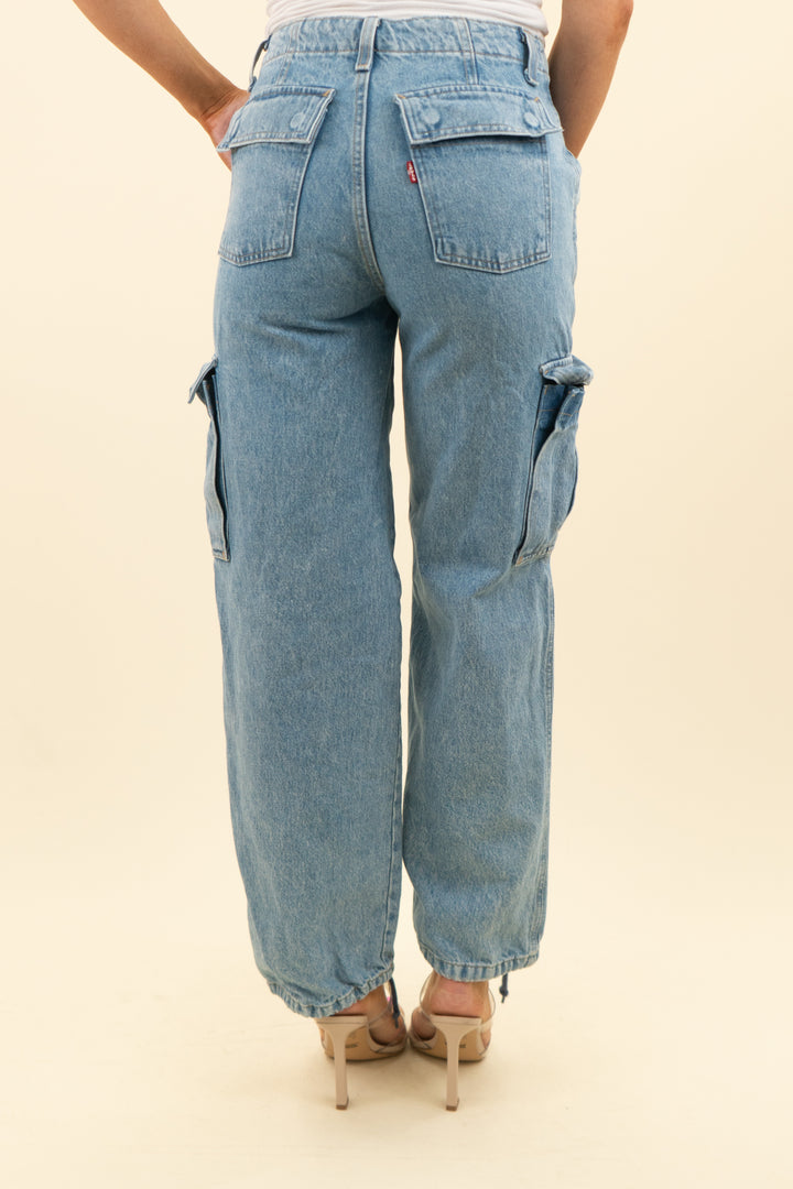 levi's medium wash denim cargo jeans (24; retail $100)