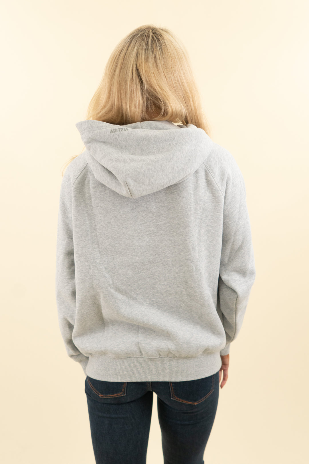 aritzia medium gray hoodie nwt (xs; retail $95)