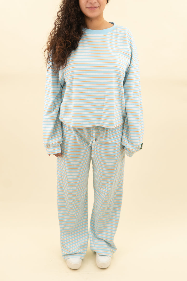 daily drills light blue and orange striped set (m; retail $178)