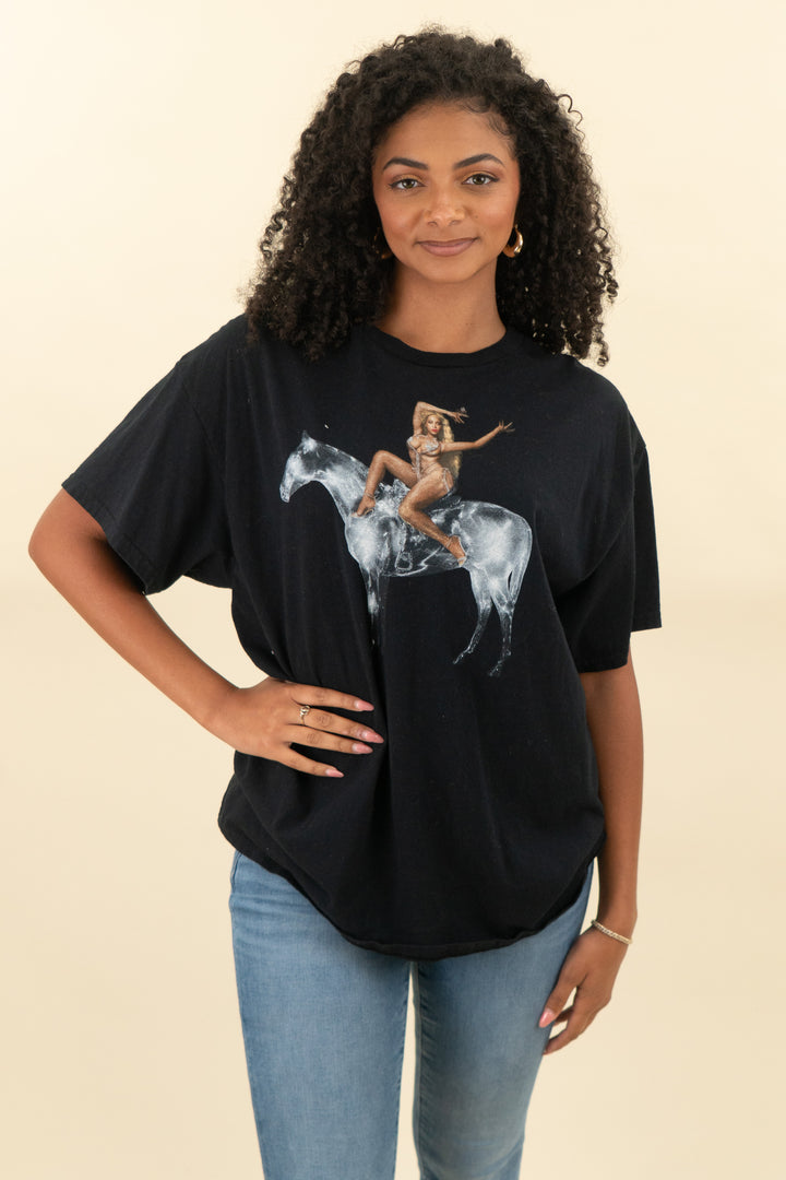 beyonce tour merch black beyonce horse graphic tee (xl; retail $50)