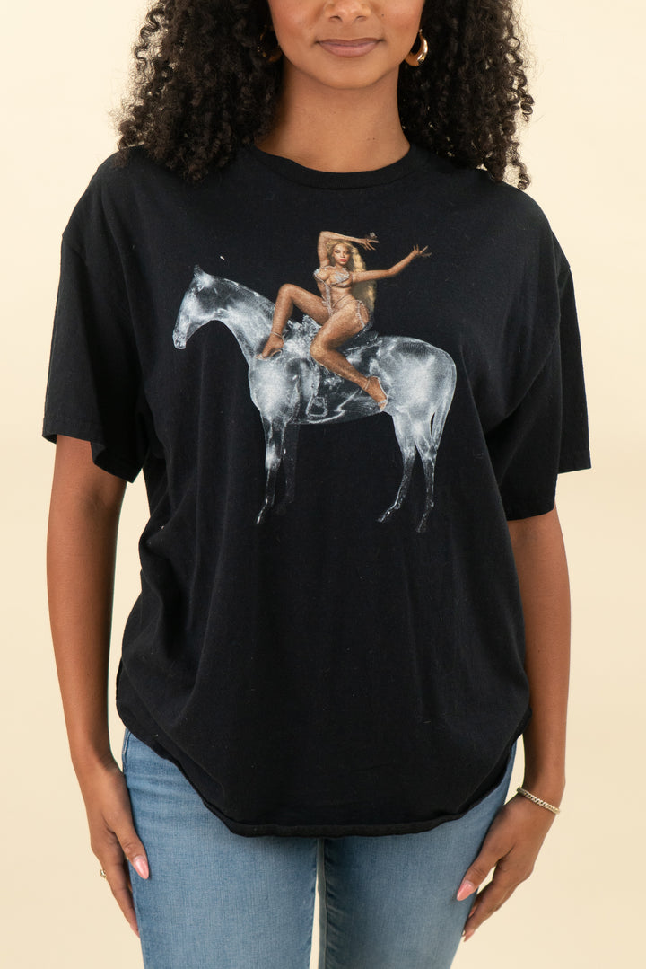 beyonce tour merch black beyonce horse graphic tee (xl; retail $50)