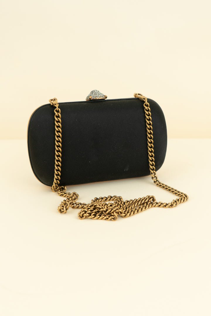gucci feline head broadway bag (os; retail $975)