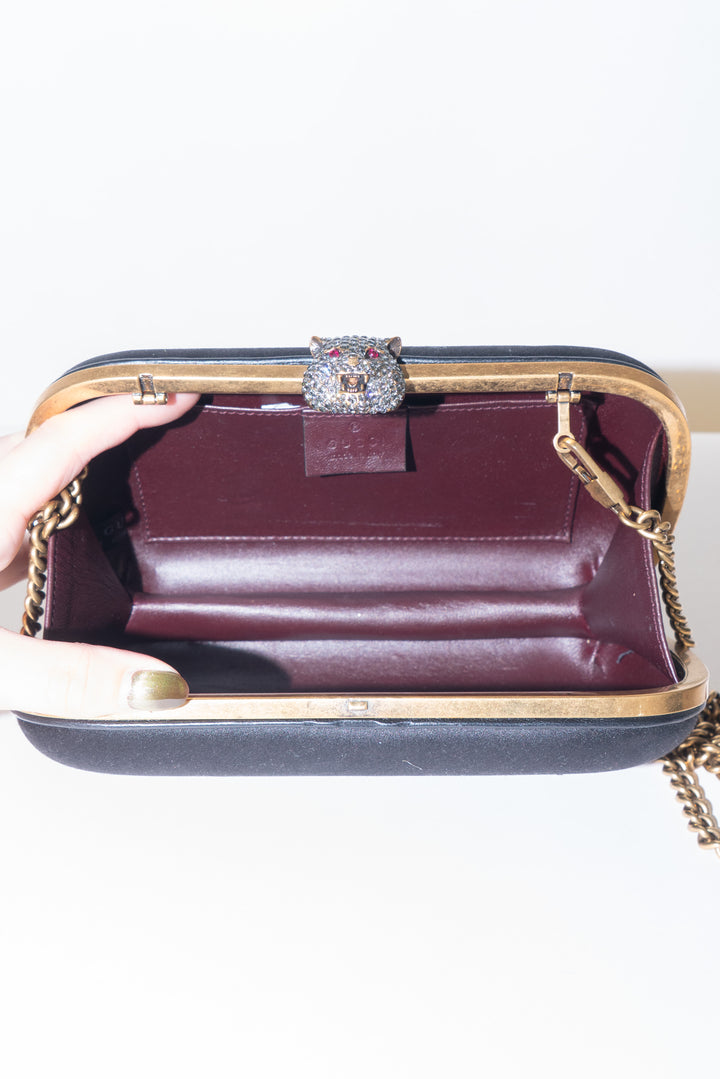gucci feline head broadway bag (os; retail $975)