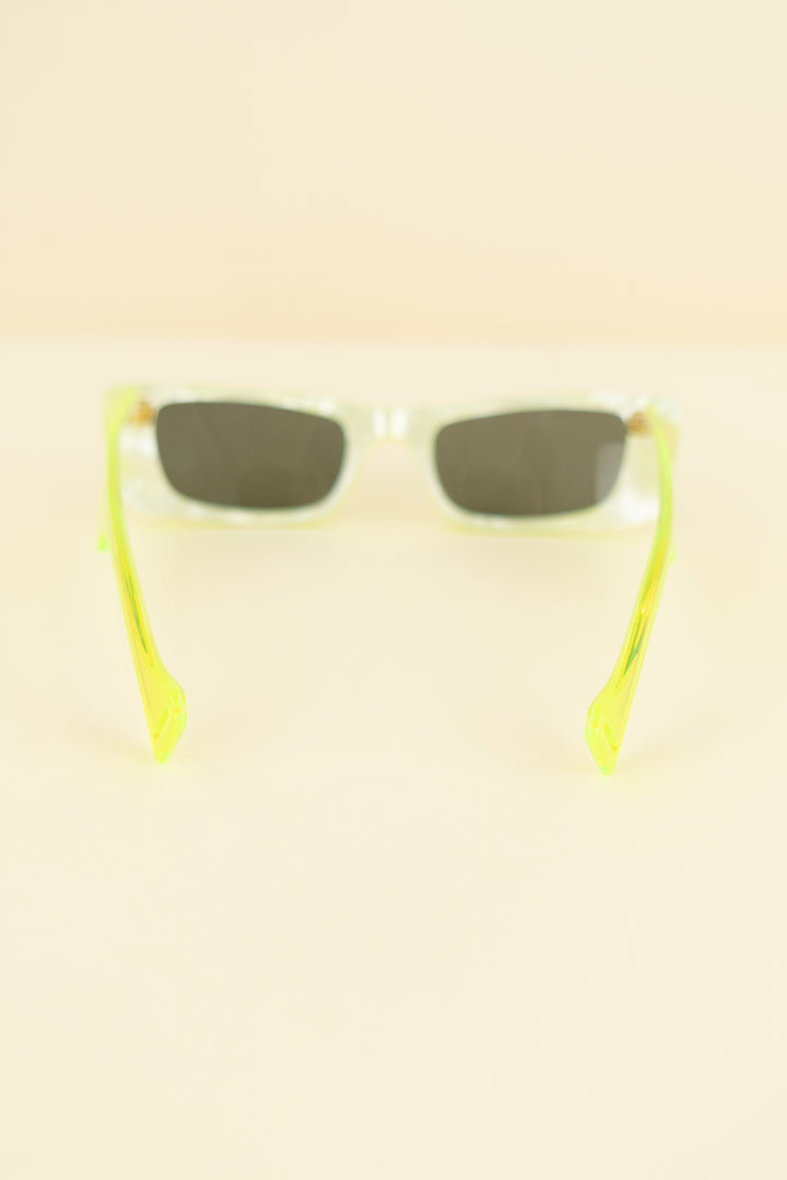 gucci highlighter green sunglasses (os; retail $429)