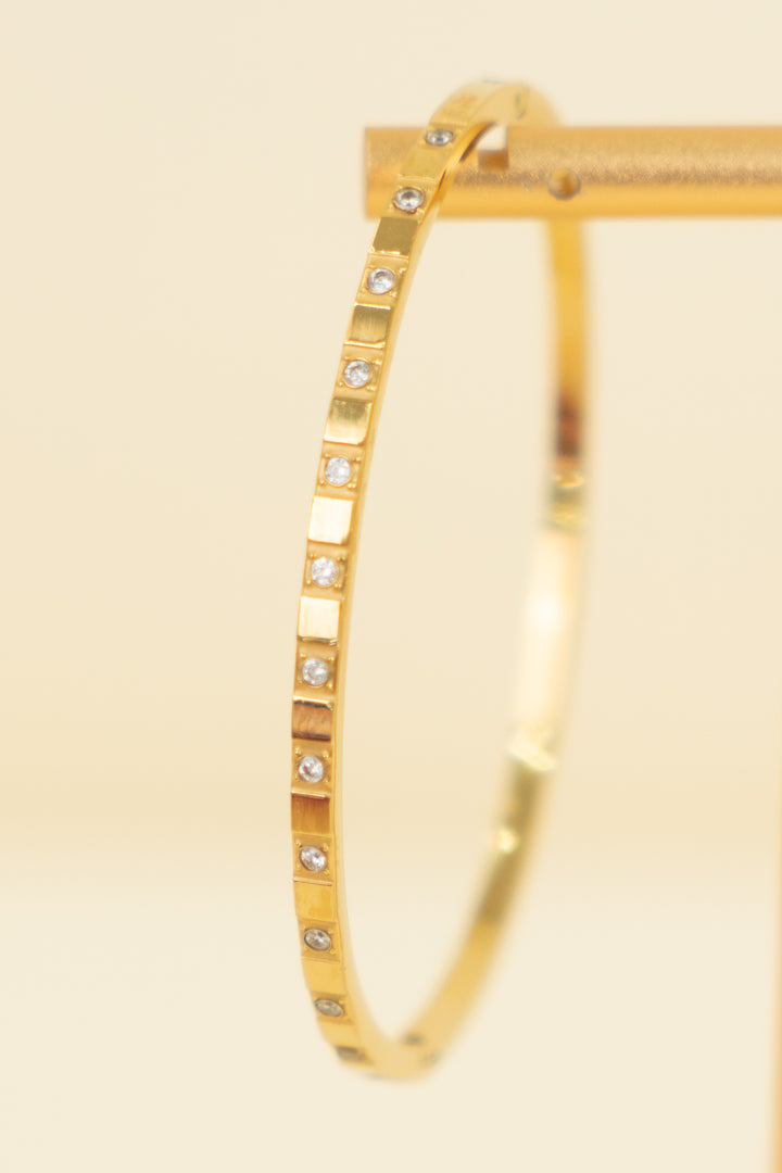 evry jewels gold skinny bangle with rhinestones (os; retail $25)