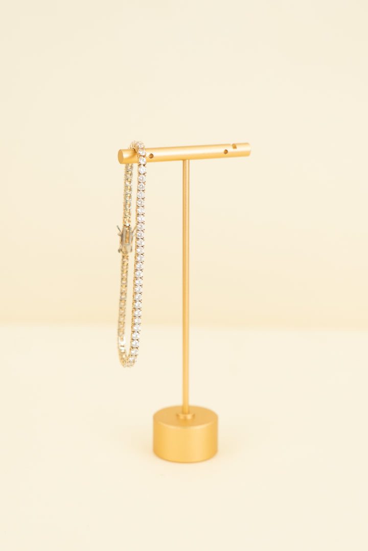 gold cubic zirconia tennis bracelet with box clasp (os; retail $60)