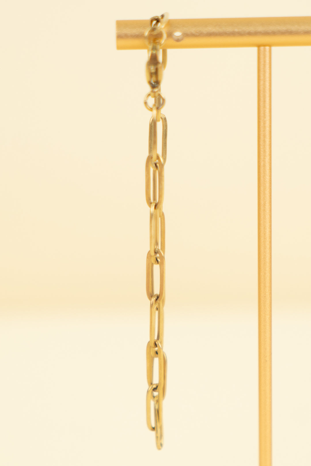 evry jewels gold paper clip link bracelet (os; retail $25)