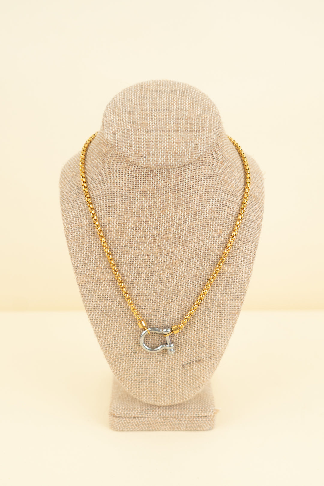 gold chain necklace with silver horseshoe shackle clasp (os; retail $85)