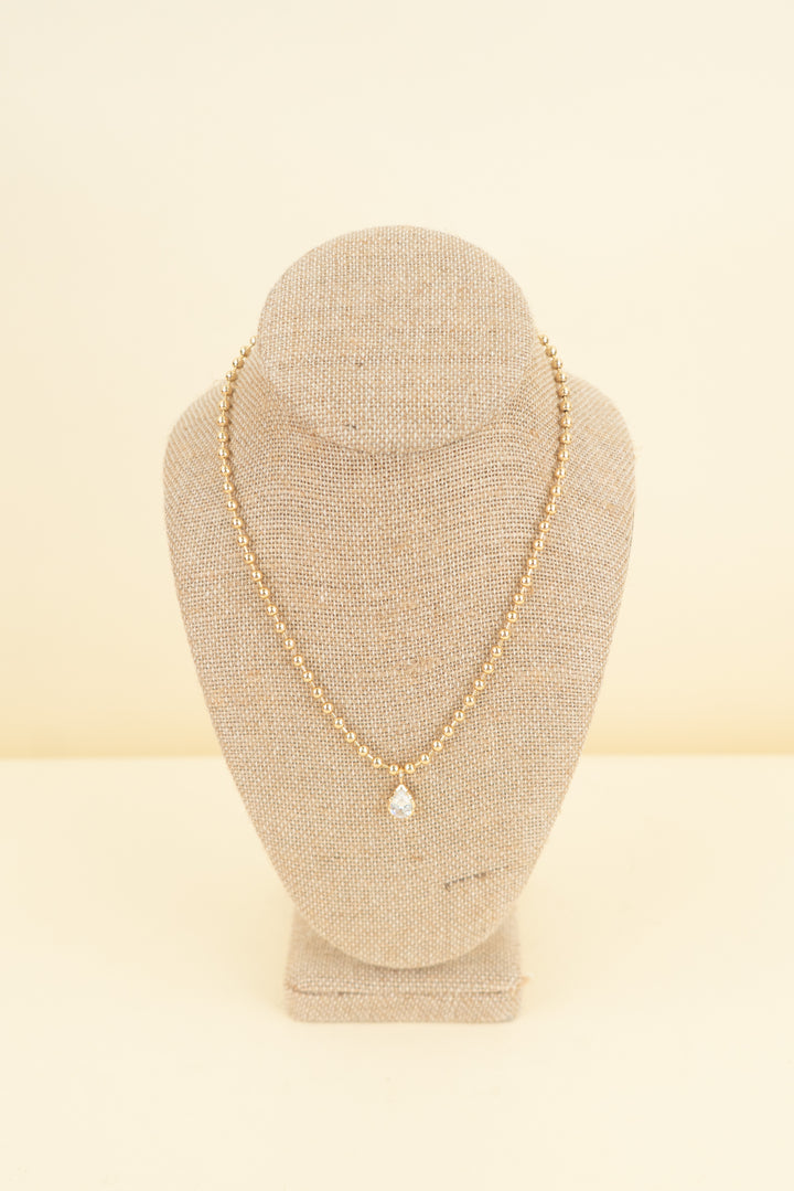 lili claspe cleo pear necklace (os; retail $90)