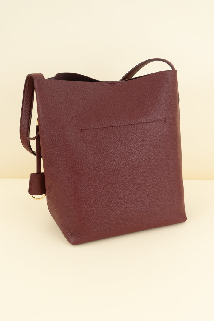 maison de sabre burgundy leather bucket bag (retail $528)