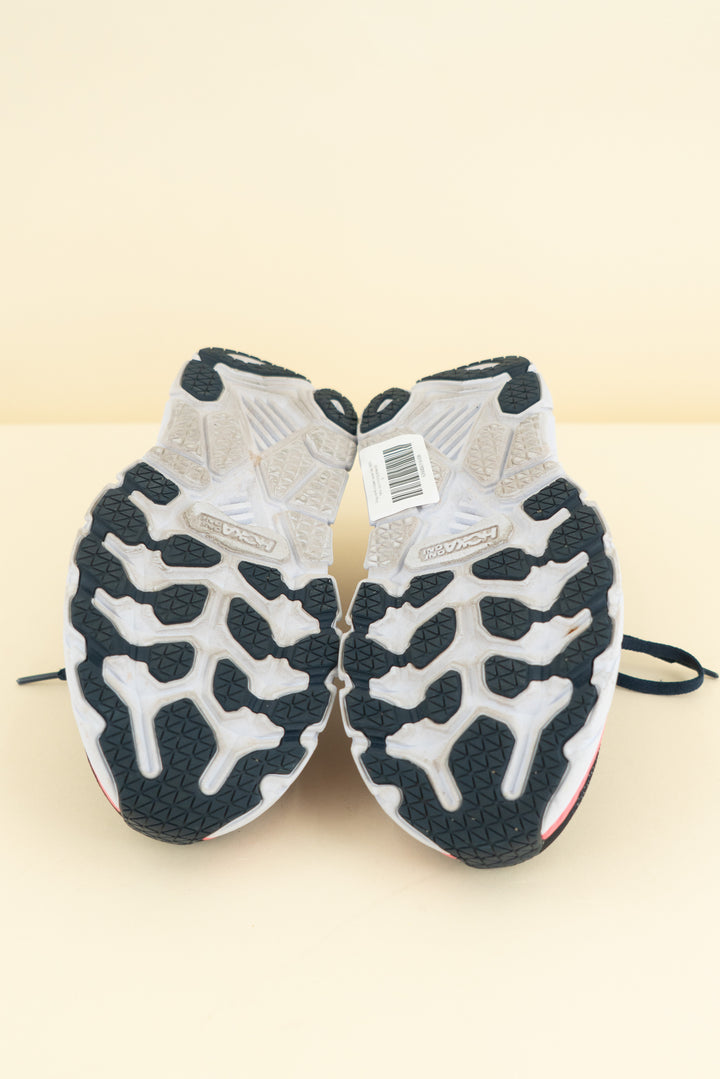 hoka navy running shoe (9; retail $154)
