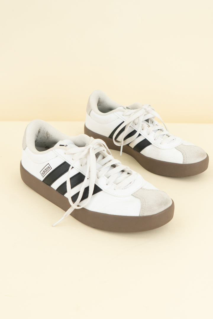 adidas black white sneaker (8.5; retail $110)