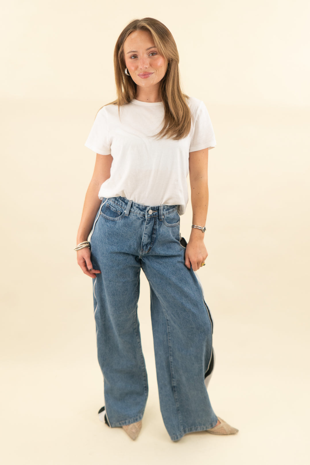 windsor medium wash zipper jeans nwt (26; retail $54)