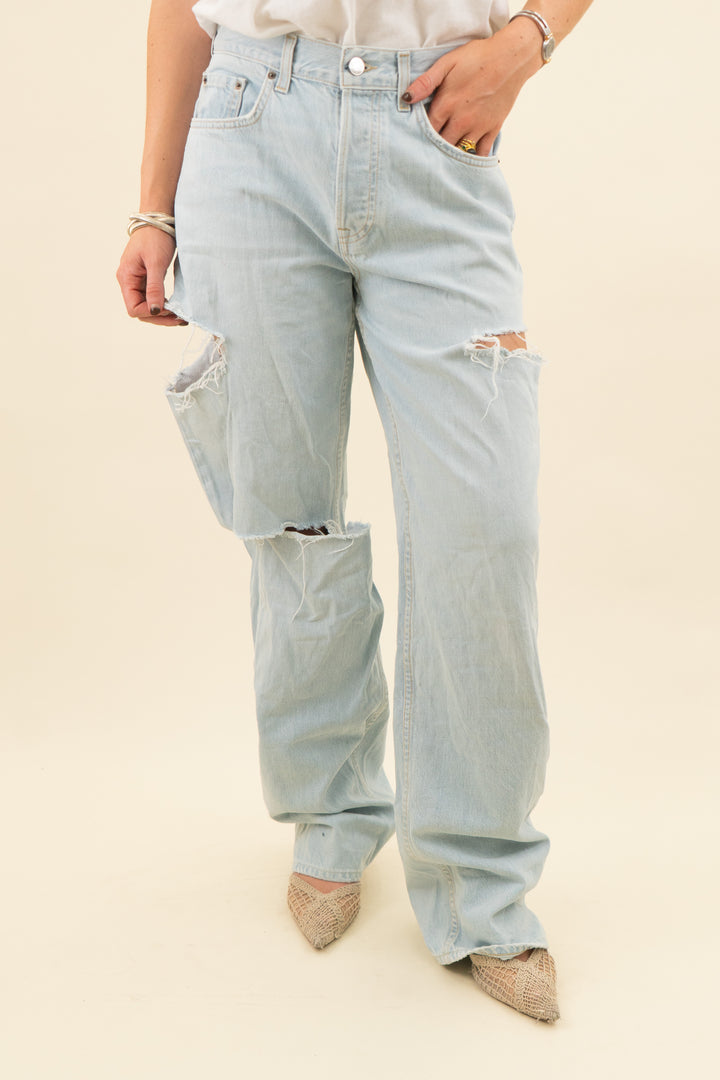 grlfrnd light wash jeans (25; retail $235)
