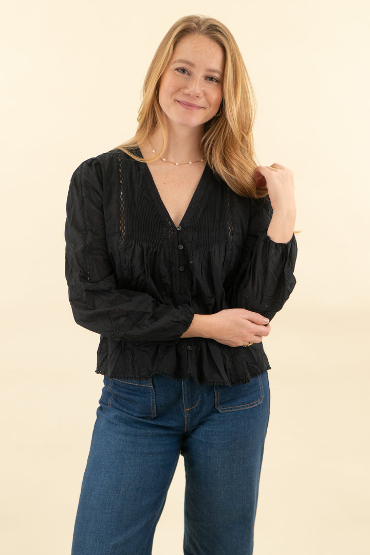 abercrombie & fitch black button lace trim blouse (s; retail $70)