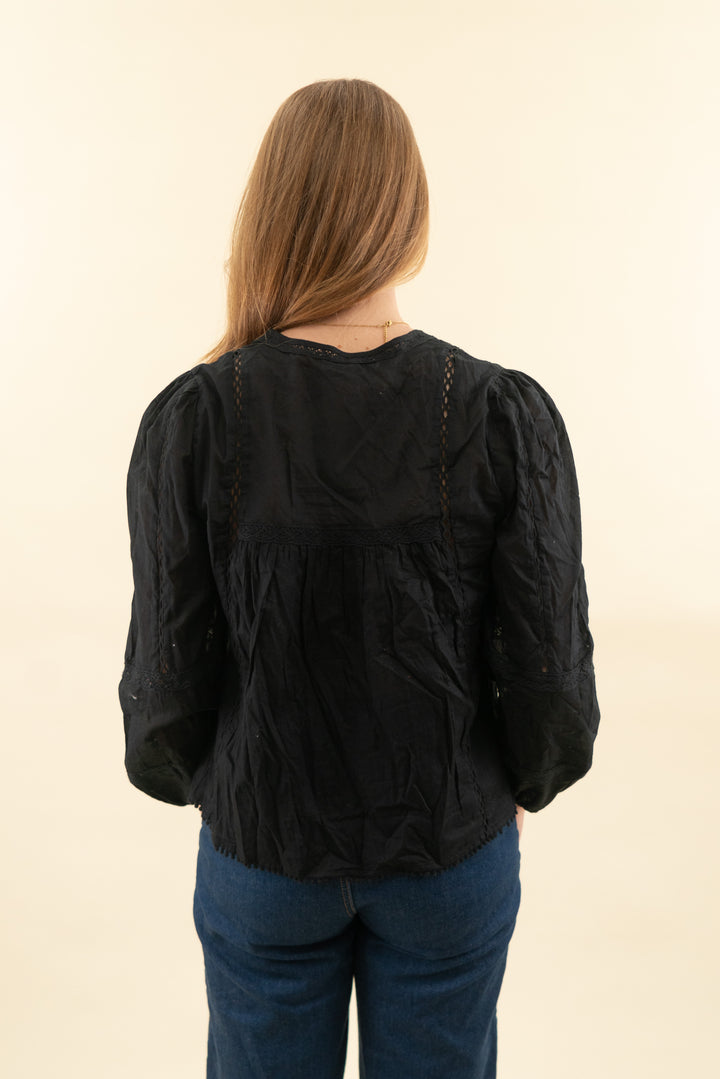 abercrombie & fitch black button lace trim blouse (s; retail $70)