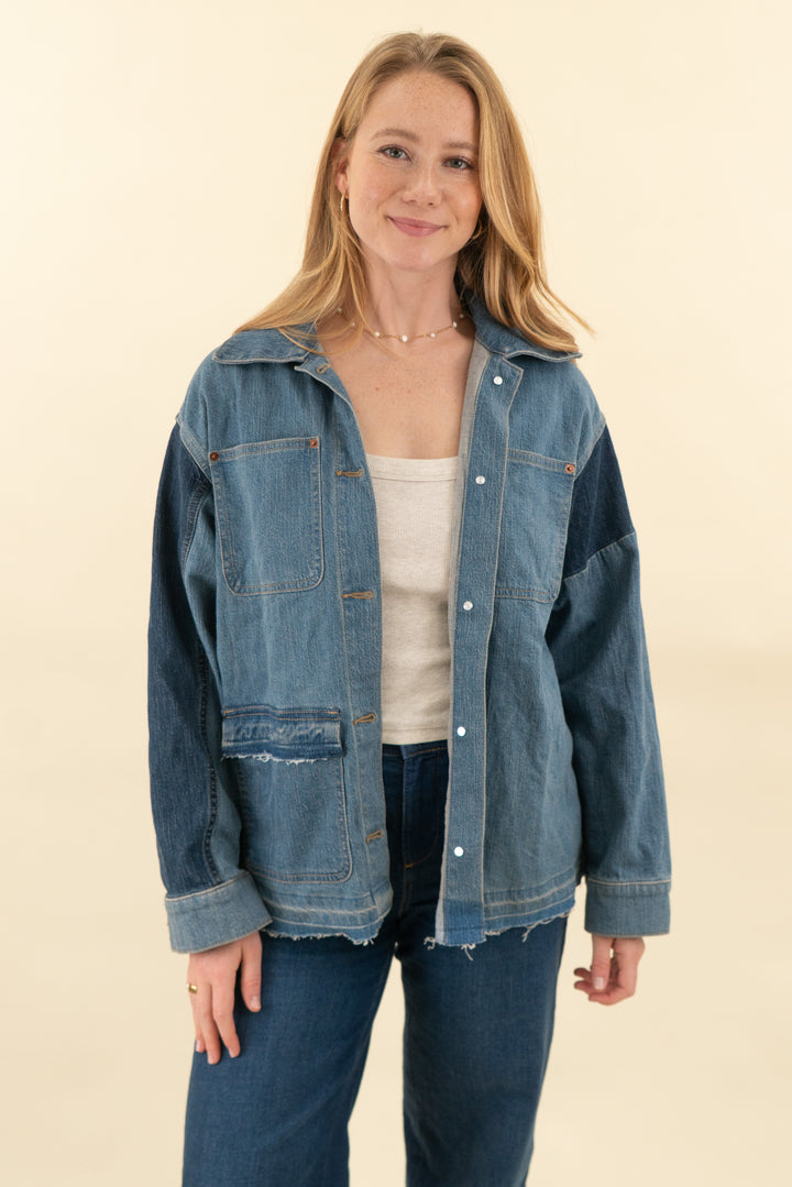 a&f med/dark light weight denim jacket nwt (s; retail $130)