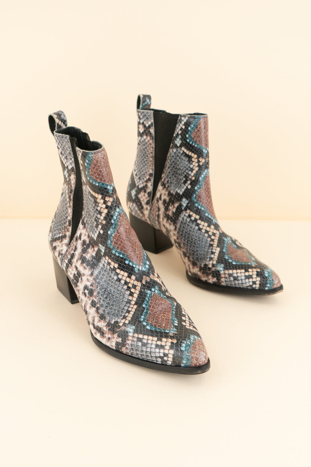 able blue vegan snakeskin pointed toe booties (8; retail $150)