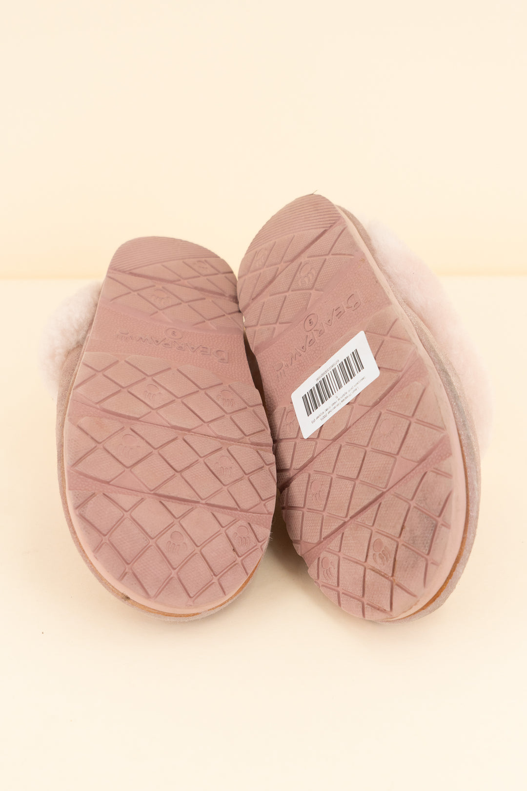 bearpaw pink sparkle wool lined slipper (9; retail $70)