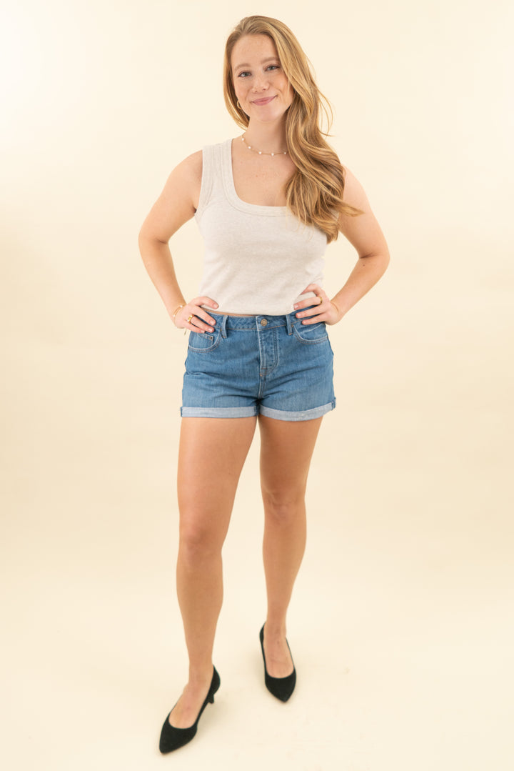 sezane denim rolled cuff short (38; retail $120)