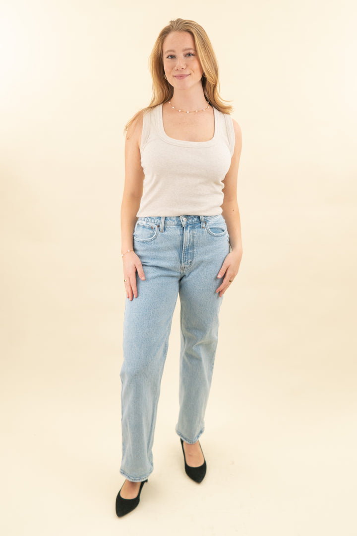 abercrombie & fitch 90's relaxed high rise jean (6/ 28; retail $90)