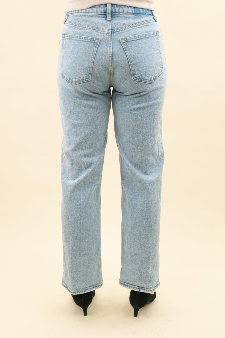 abercrombie & fitch 90's relaxed high rise jean (6/ 28; retail $90)