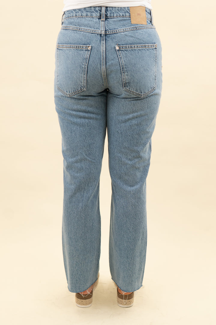 zara crossover waist straight leg jean (28; retail $60)