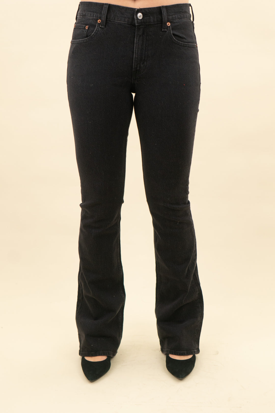 abercrombie & fitch black mid rise bootcut jean nwt (28L; retail $90)