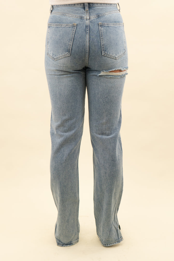 boohoo medium wash jeans (m; retail $74)