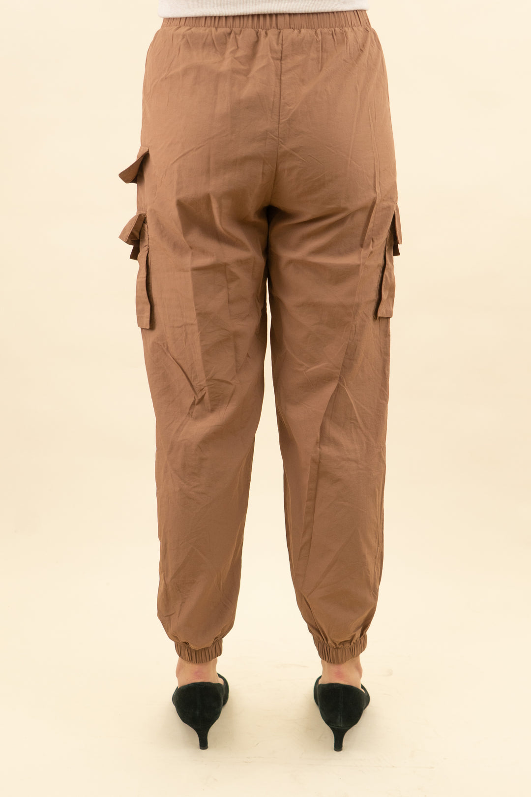 jluxlabel tan cargo pants nwt (m; retail $88)