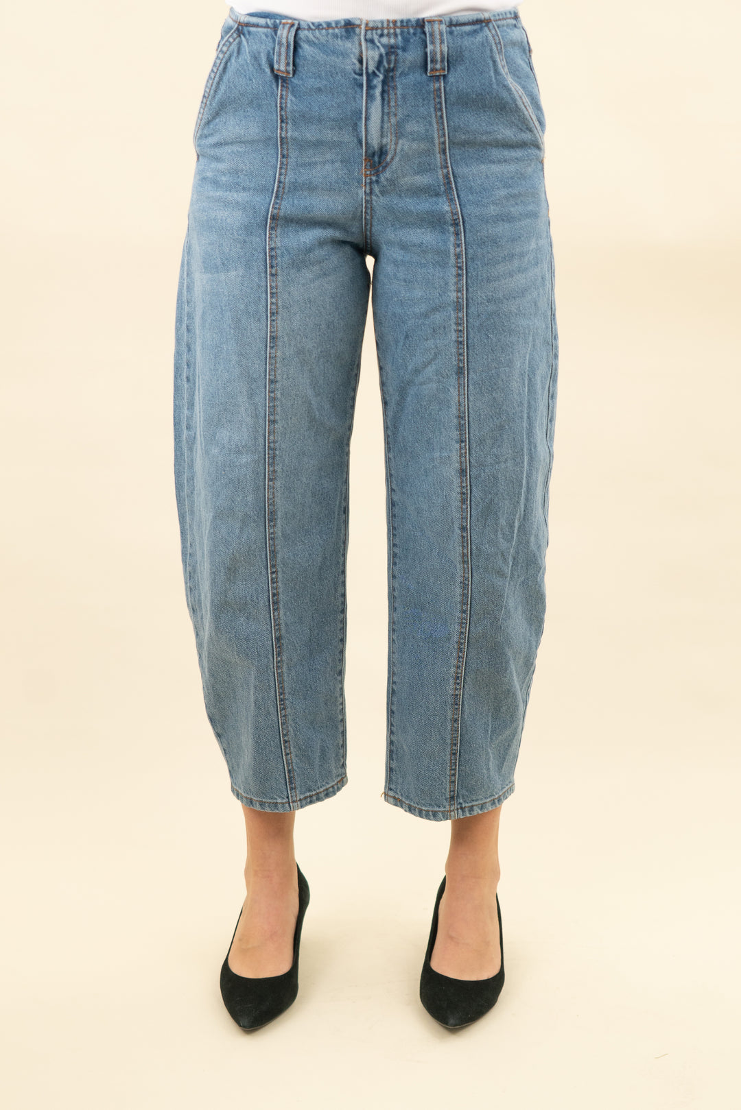 future collective barrel jeans medium wash (6; retail $40)