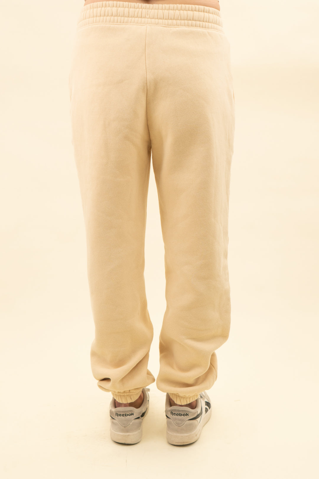 abercrombie & fitch butter yellow joggers (s; retail $60)