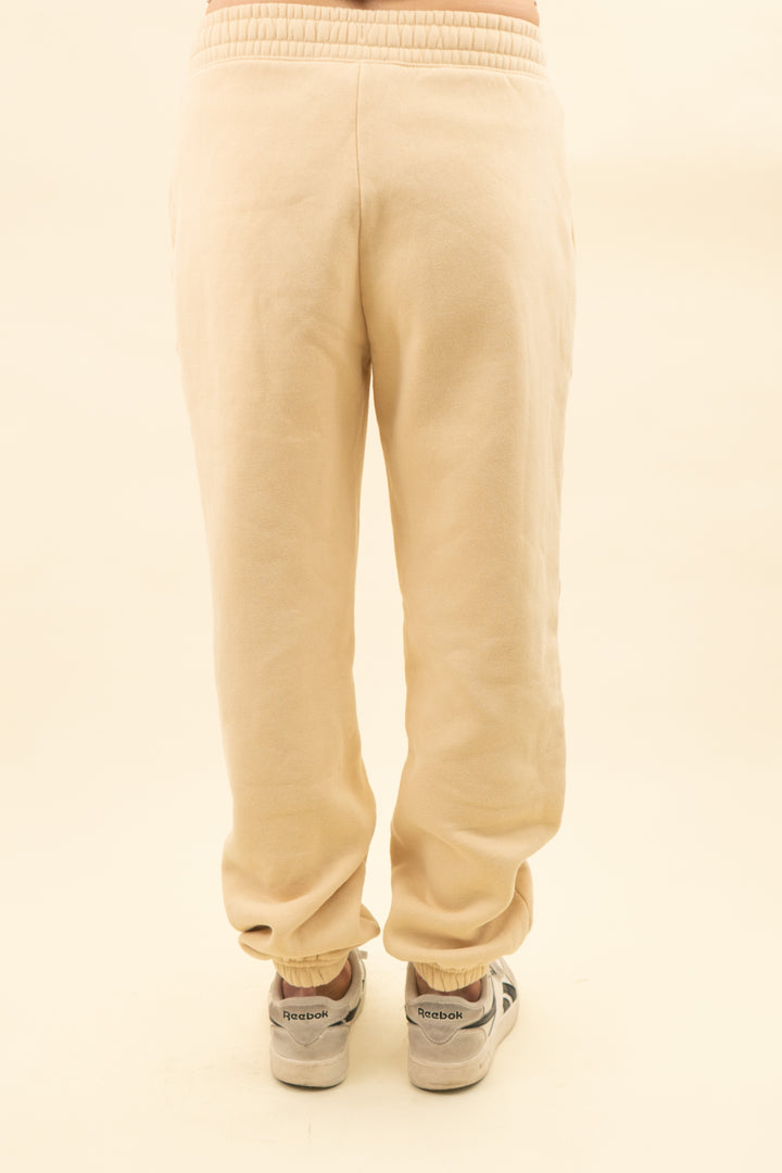 abercrombie & fitch butter yellow joggers (s; retail $60)
