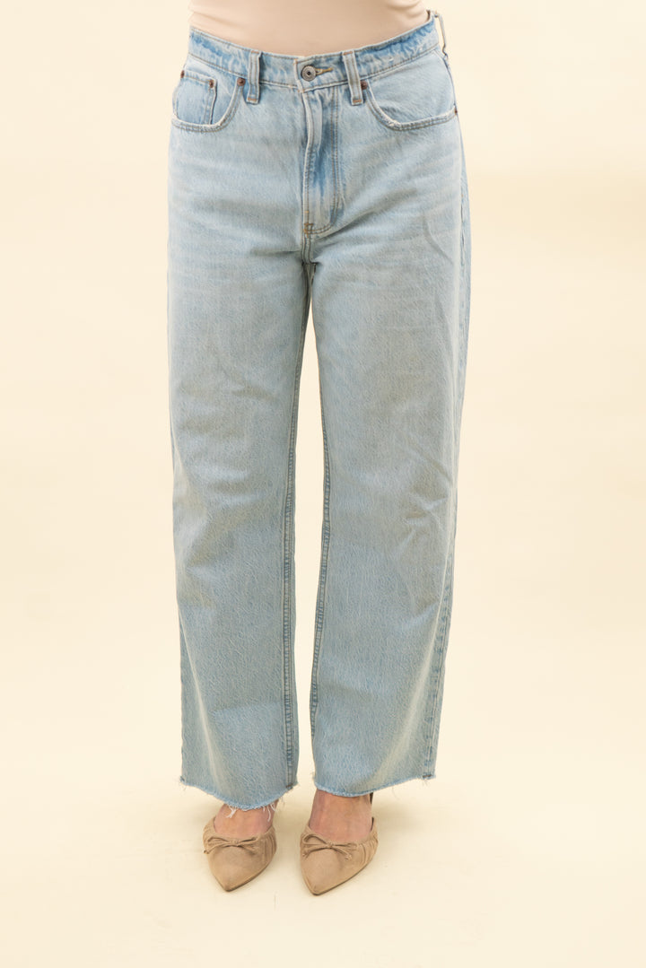 abercrombie & fitch the loose high rise light wash (27s; retail $90)