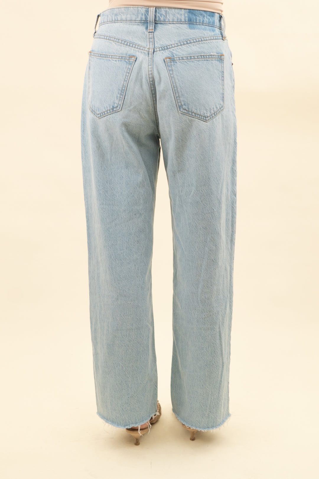 abercrombie & fitch the loose high rise light wash (27s; retail $90)