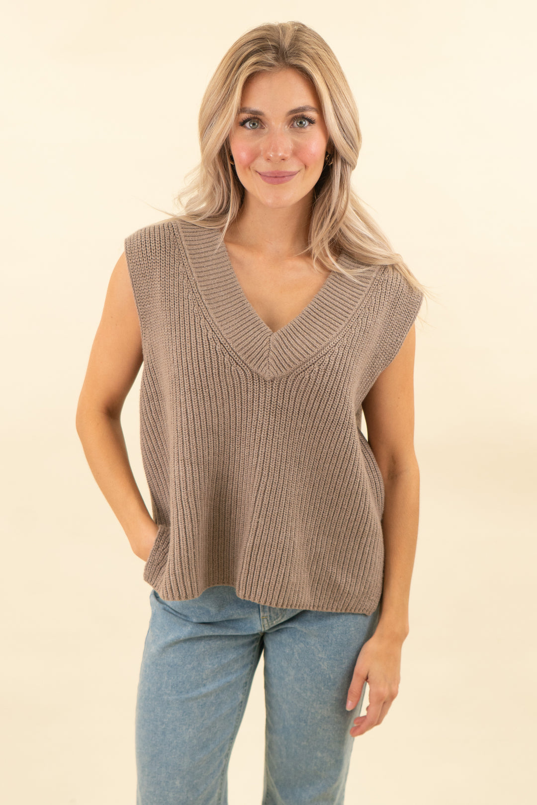 abercrombie & fitch camel vneck sweater vest (s; retail $65)