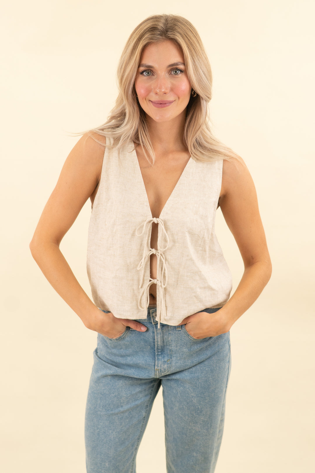 abercrombie & fitch oatmeal tie front vest (s; retail $60)