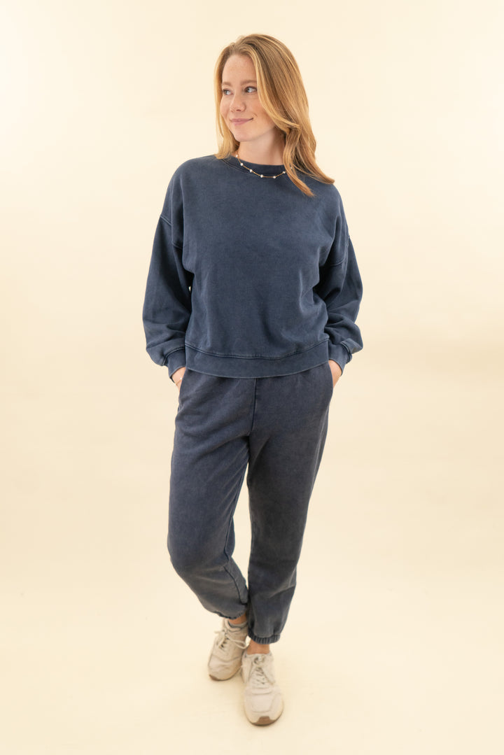 gap heathered navy crewneck & jogger set mineral wash (m; retail $140)
