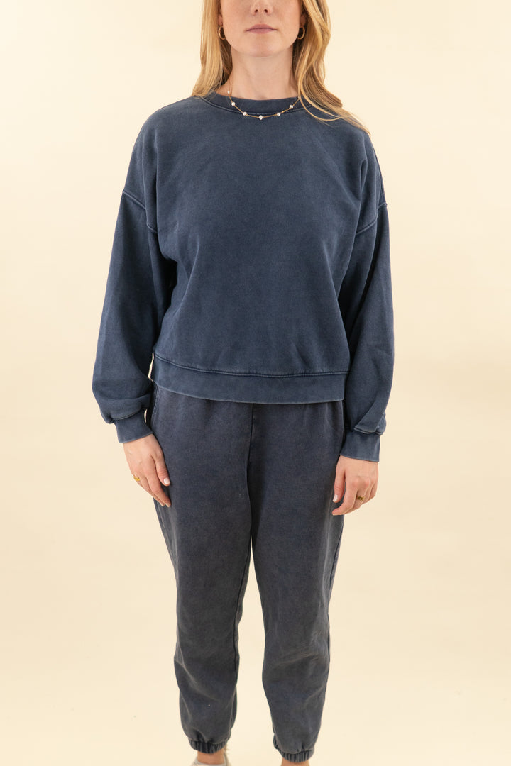 gap heathered navy crewneck & jogger set mineral wash (m; retail $140)