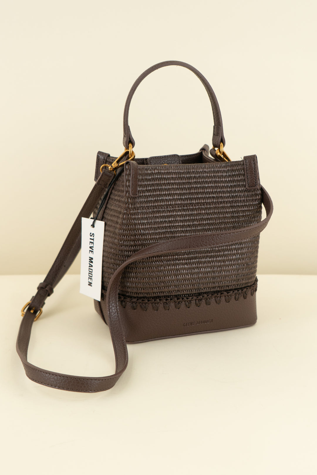 Steve Madden brown woven bucket bag nwt (OS retail $128)