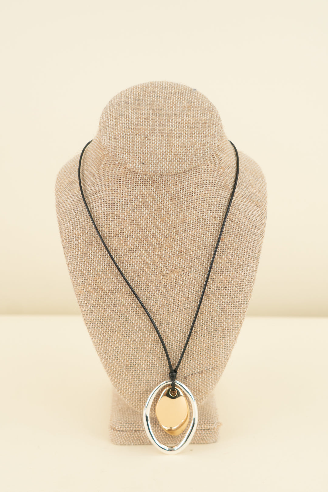 Black w/ gold/silver pendant adjustable necklace (OS; retail $65)