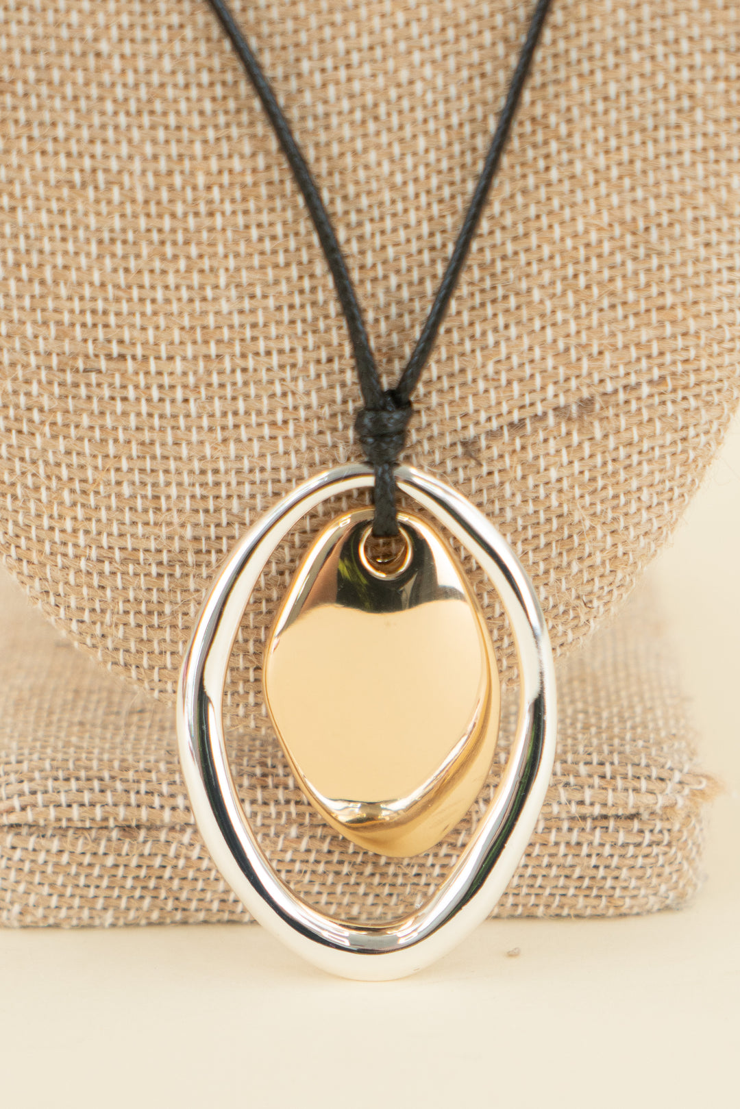 Black w/ gold/silver pendant adjustable necklace (OS; retail $65)