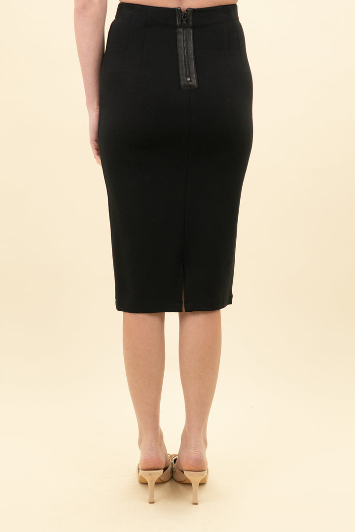 alice & olivia black pencil skirt (4; retail $295)
