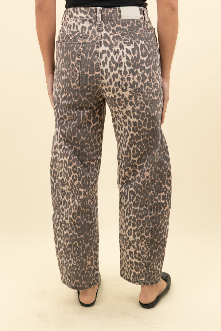 mint velvet leopard barrel jean (4; retail $199)