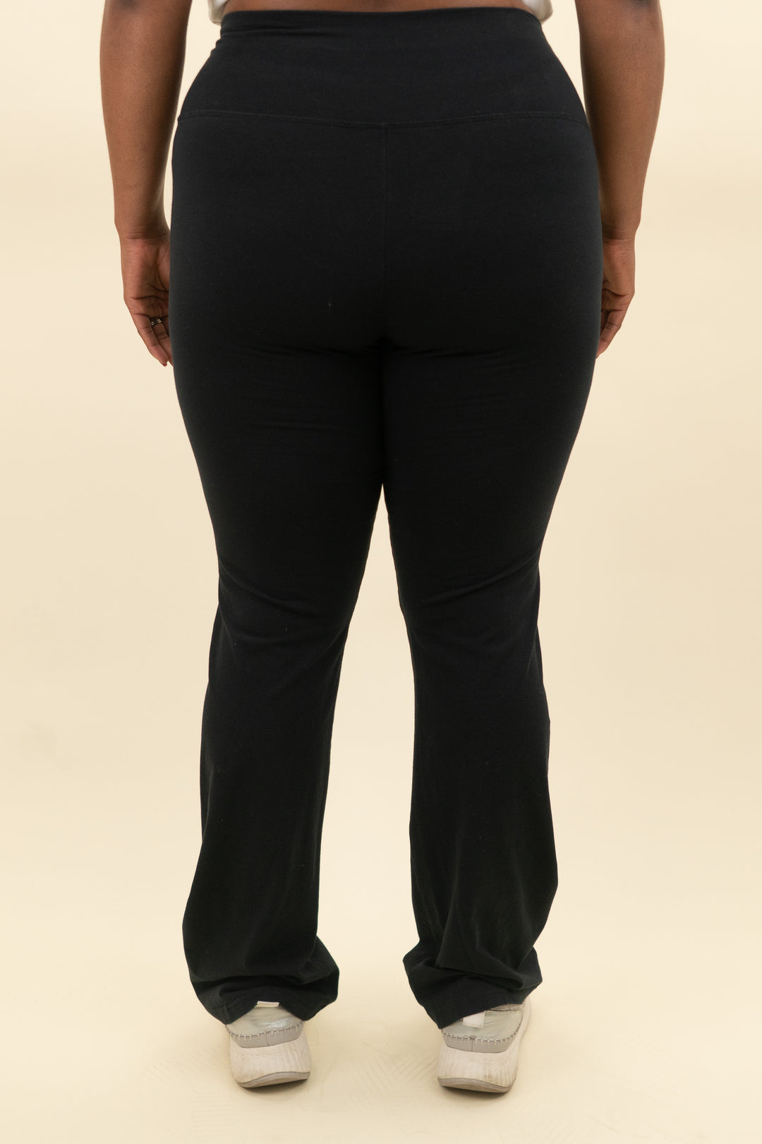 aerie offline black flare leggings (l; retail $55)